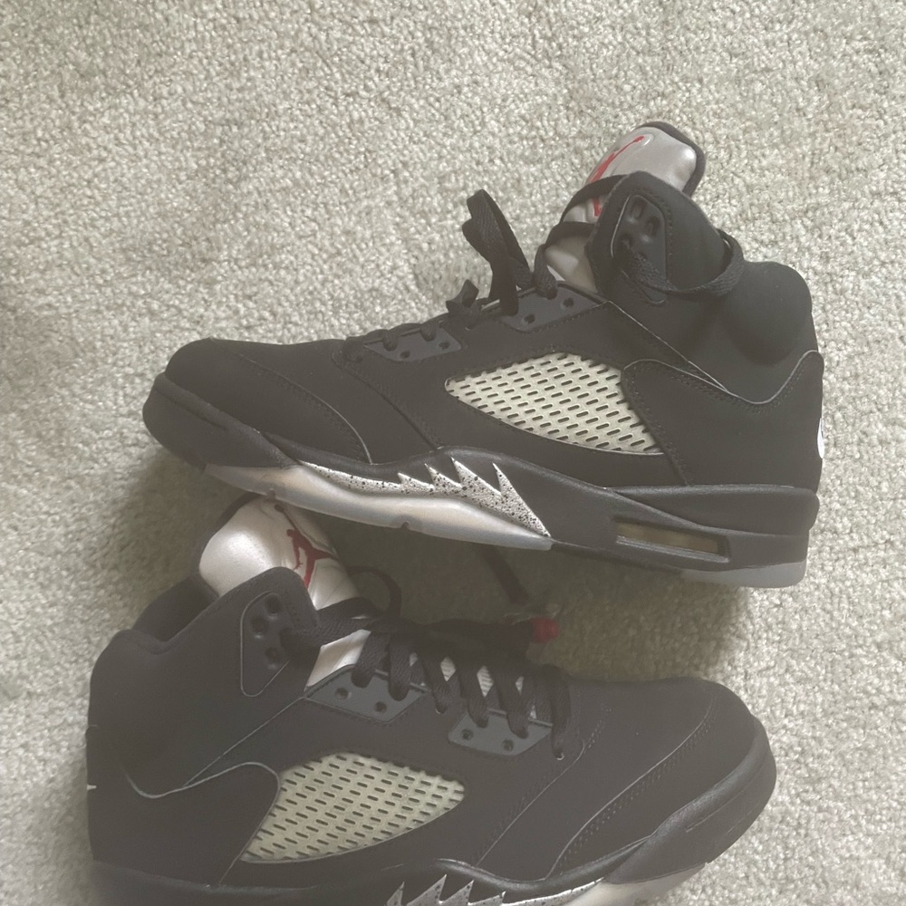 Air Jordan 5 Retro OG ‘Black Metallic’